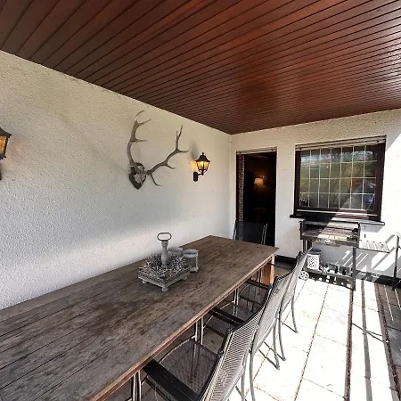 Winterberg: Spacious Garden Retreat For Large Groups Villa Olsberg