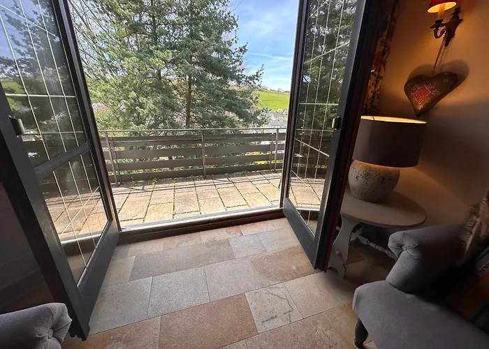 Private Spacious Near Winterberg And Willingen 14 Guests Huge Garden Free Parking For Multiple Cars 빌라 올스버그